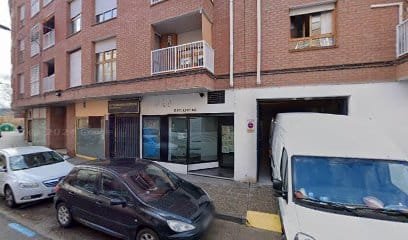 Local, Bajo 4